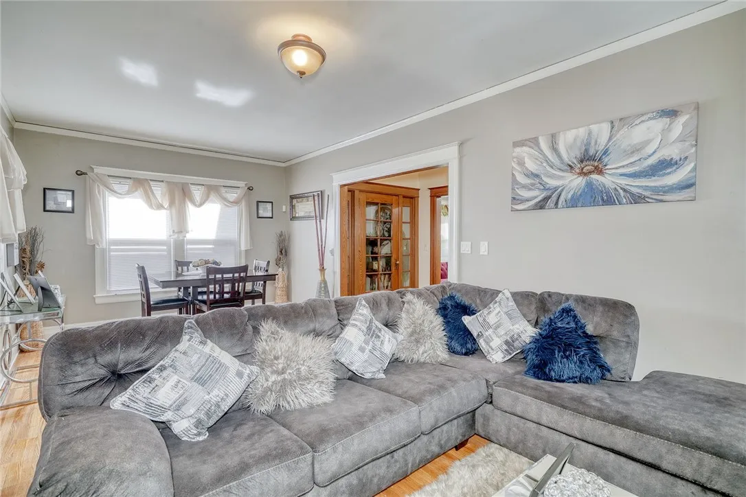233 Albemarle Street, Rochester, New York 14613, Rochester, New York 14613, 4 Bedrooms Bedrooms, 7 Rooms Rooms,1 BathroomBathrooms,Residential,Closed,233 Albemarle Street, Rochester, New York 14613,0,R1616902