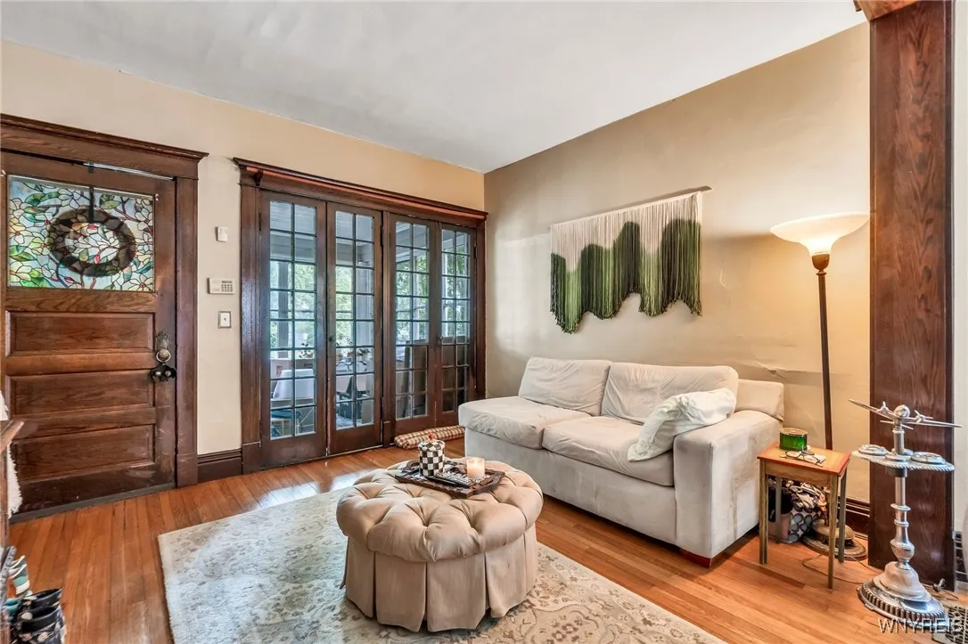 388 Lafayette Ave, Buffalo, New York 14213, Buffalo, New York 14213, 8 Bedrooms Bedrooms, ,2 BathroomsBathrooms,Residential,Closed,388 Lafayette Ave, Buffalo, New York 14213,0,B1619216