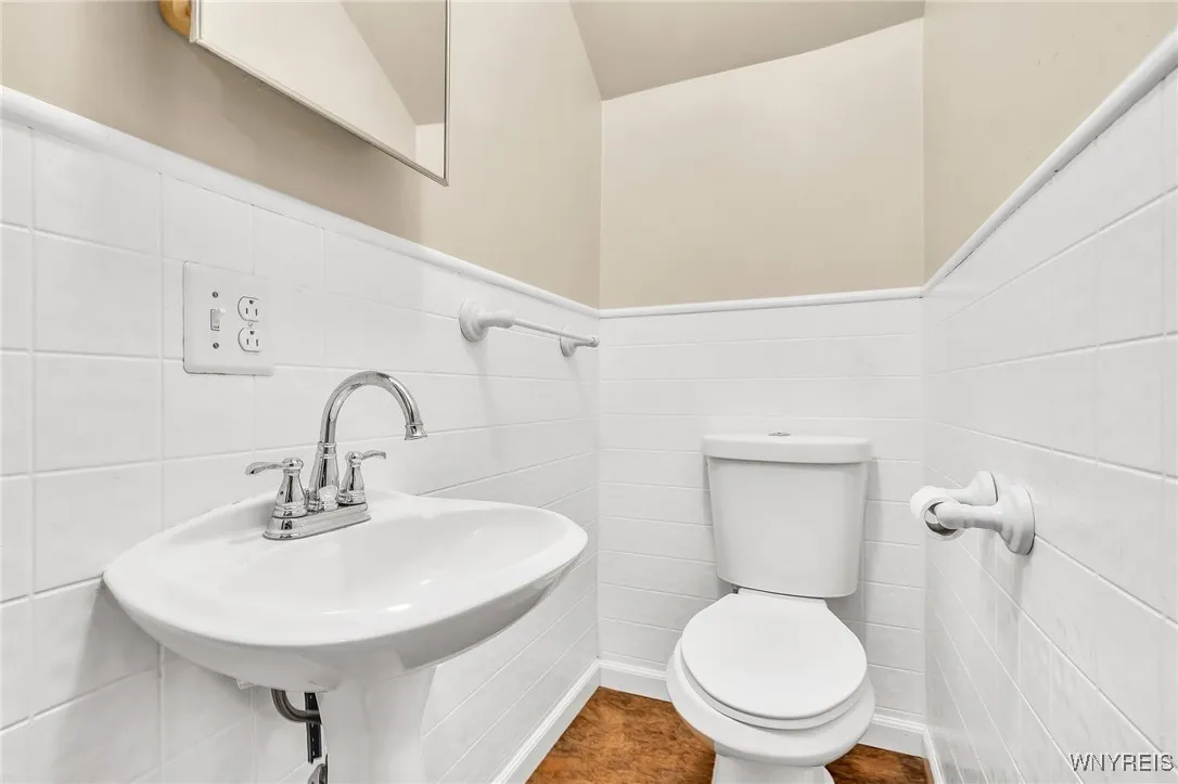 388 Lafayette Ave, Buffalo, New York 14213, Buffalo, New York 14213, 8 Bedrooms Bedrooms, ,2 BathroomsBathrooms,Residential,Closed,388 Lafayette Ave, Buffalo, New York 14213,0,B1619216