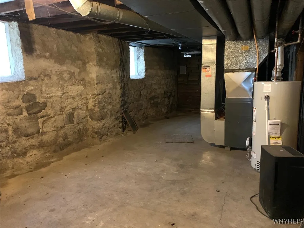 388 Lafayette Ave, Buffalo, New York 14213, Buffalo, New York 14213, 8 Bedrooms Bedrooms, ,2 BathroomsBathrooms,Residential,Closed,388 Lafayette Ave, Buffalo, New York 14213,0,B1619216