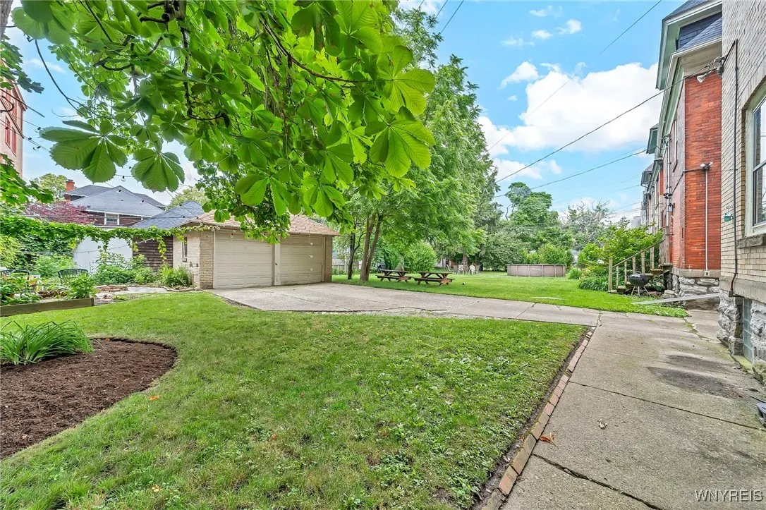 388 Lafayette Ave, Buffalo, New York 14213, Buffalo, New York 14213, 8 Bedrooms Bedrooms, ,2 BathroomsBathrooms,Residential,Closed,388 Lafayette Ave, Buffalo, New York 14213,0,B1619216