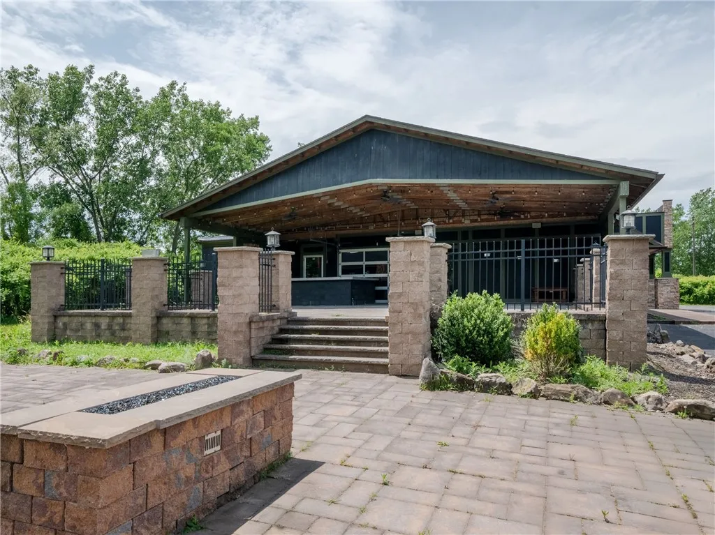 250 Pixley Road, Gates, New York 14624, Gates, New York 14624, ,Commercial Sale,For Sale,250 Pixley Road, Gates, New York 14624,R1619141
