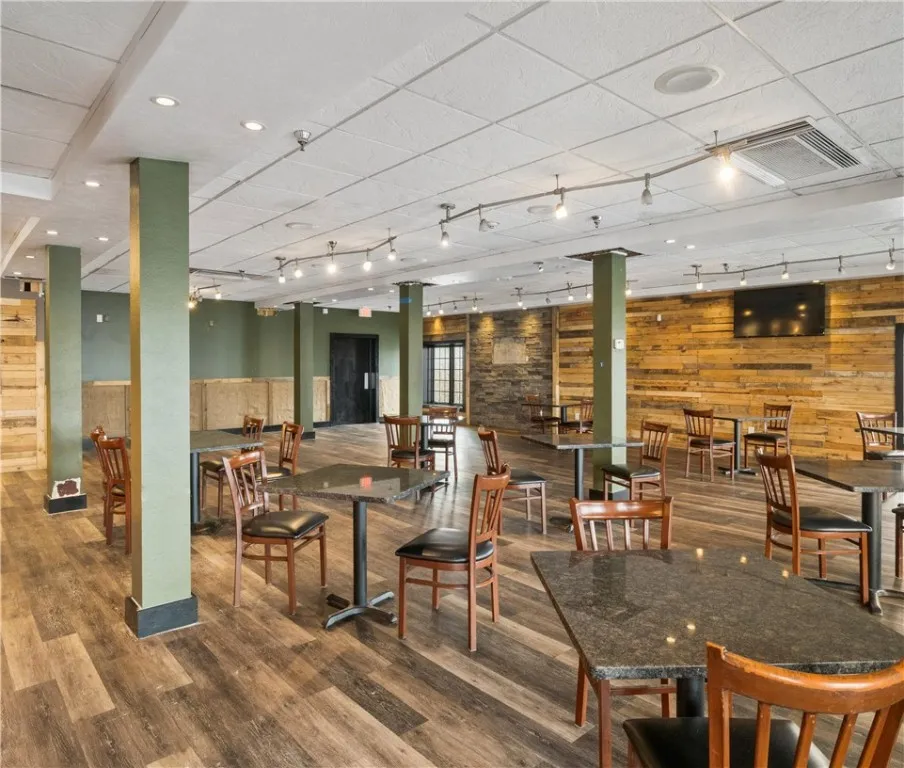 250 Pixley Road, Gates, New York 14624, Gates, New York 14624, ,Commercial Sale,For Sale,250 Pixley Road, Gates, New York 14624,R1619141