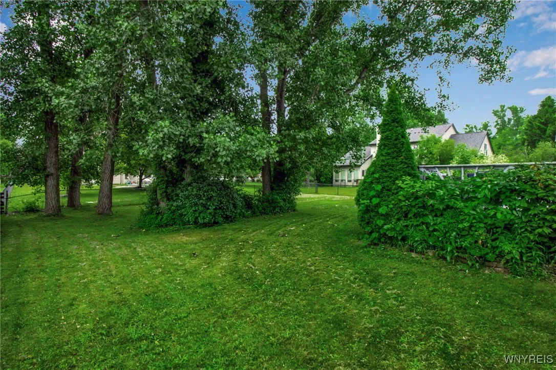 152 Pino Verde Lane, Amherst, New York 14221, Amherst, New York 14221, 5 Bedrooms Bedrooms, 9 Rooms Rooms,2 BathroomsBathrooms,Residential,For Sale,152 Pino Verde Lane, Amherst, New York 14221,B1619297