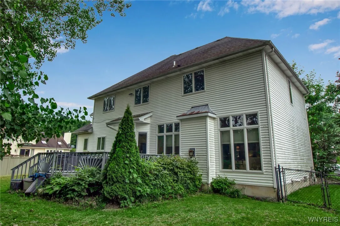 152 Pino Verde Lane, Amherst, New York 14221, Amherst, New York 14221, 5 Bedrooms Bedrooms, 9 Rooms Rooms,2 BathroomsBathrooms,Residential,For Sale,152 Pino Verde Lane, Amherst, New York 14221,B1619297