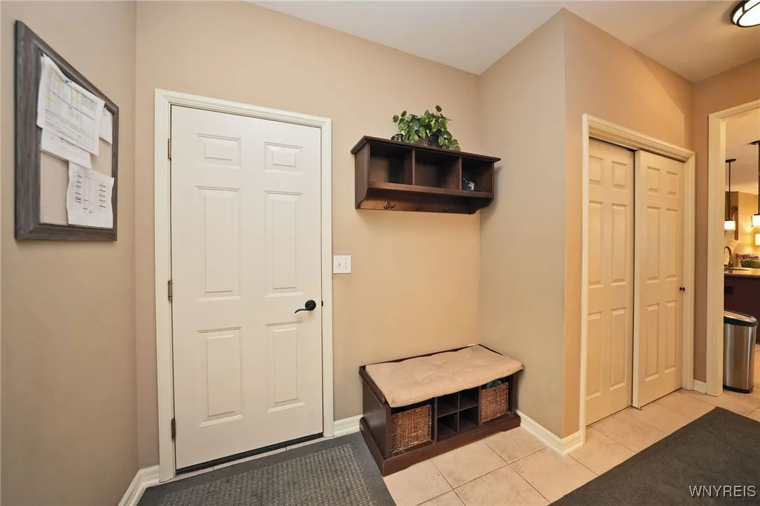 15 Soldier Wood Circle, Orchard Park, New York 141, Orchard Park, New York 14127, 4 Bedrooms Bedrooms, 9 Rooms Rooms,2 BathroomsBathrooms,Residential,Closed,15 Soldier Wood Circle, Orchard Park, New York 141,B1619115