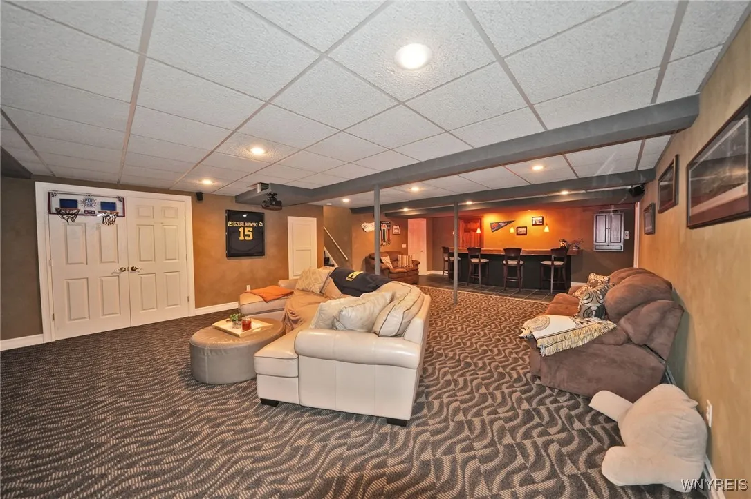 15 Soldier Wood Circle, Orchard Park, New York 141, Orchard Park, New York 14127, 4 Bedrooms Bedrooms, 9 Rooms Rooms,2 BathroomsBathrooms,Residential,Closed,15 Soldier Wood Circle, Orchard Park, New York 141,B1619115