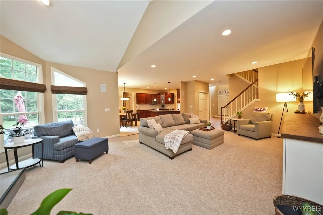 15 Soldier Wood Circle, Orchard Park, New York 141, Orchard Park, New York 14127, 4 Bedrooms Bedrooms, 9 Rooms Rooms,2 BathroomsBathrooms,Residential,Closed,15 Soldier Wood Circle, Orchard Park, New York 141,B1619115