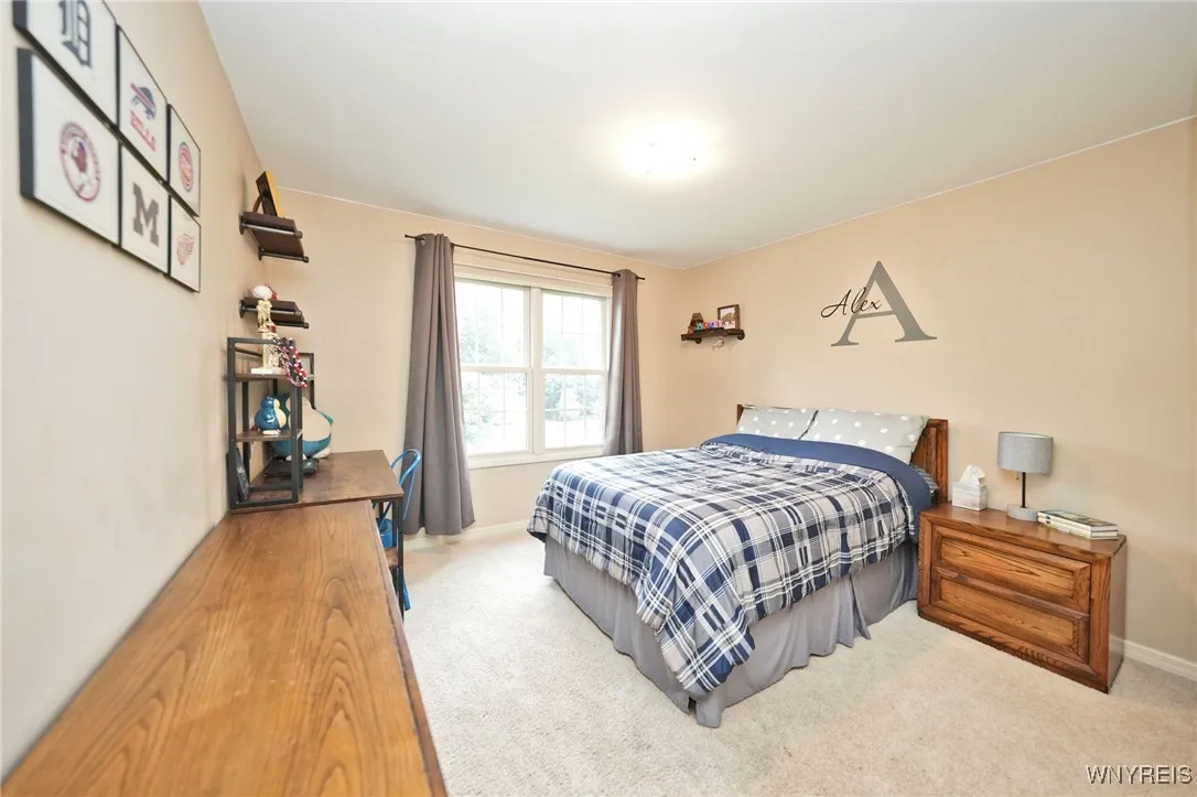 15 Soldier Wood Circle, Orchard Park, New York 141, Orchard Park, New York 14127, 4 Bedrooms Bedrooms, 9 Rooms Rooms,2 BathroomsBathrooms,Residential,Closed,15 Soldier Wood Circle, Orchard Park, New York 141,B1619115
