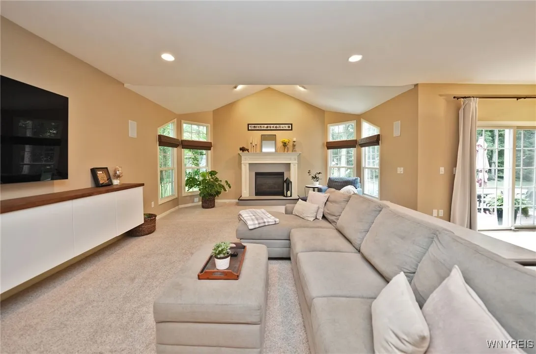 15 Soldier Wood Circle, Orchard Park, New York 141, Orchard Park, New York 14127, 4 Bedrooms Bedrooms, 9 Rooms Rooms,2 BathroomsBathrooms,Residential,Closed,15 Soldier Wood Circle, Orchard Park, New York 141,B1619115
