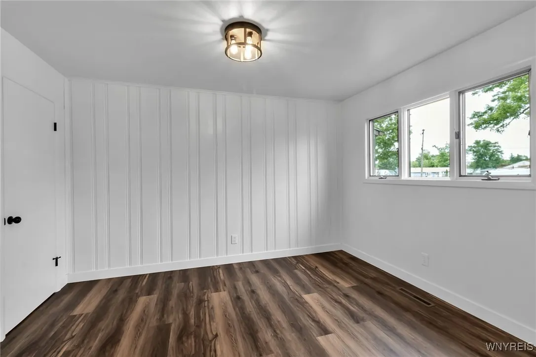 80 Alys Drive West, Cheektowaga, New York 14043, Cheektowaga, New York 14043, 4 Bedrooms Bedrooms, 10 Rooms Rooms,2 BathroomsBathrooms,Residential,Closed,80 Alys Drive West, Cheektowaga, New York 14043,0,B1619168