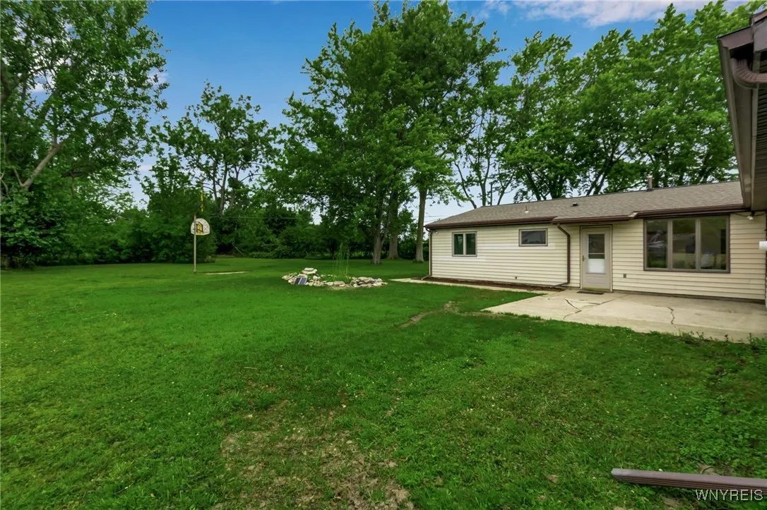 80 Alys Drive West, Cheektowaga, New York 14043, Cheektowaga, New York 14043, 4 Bedrooms Bedrooms, 10 Rooms Rooms,2 BathroomsBathrooms,Residential,Closed,80 Alys Drive West, Cheektowaga, New York 14043,0,B1619168
