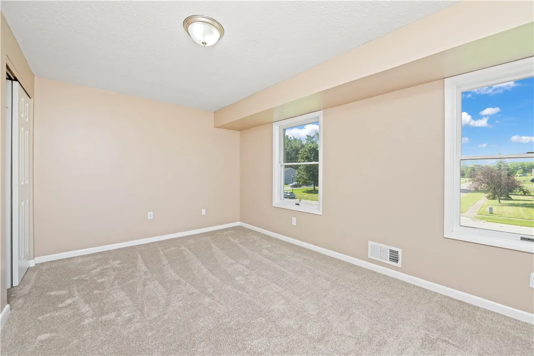 196 Buttonwood Drive, Greece, New York 14468, Greece, New York 14468, 3 Bedrooms Bedrooms, 7 Rooms Rooms,2 BathroomsBathrooms,Residential,For Sale,196 Buttonwood Drive, Greece, New York 14468,R1619294
