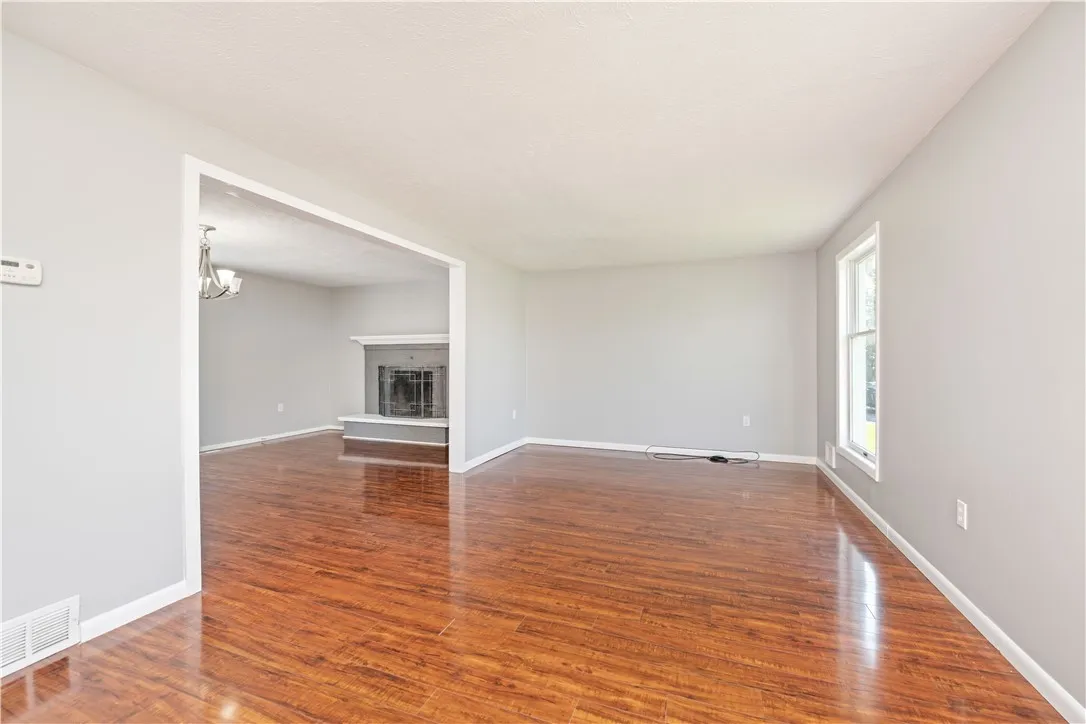 196 Buttonwood Drive, Greece, New York 14468, Greece, New York 14468, 3 Bedrooms Bedrooms, 7 Rooms Rooms,2 BathroomsBathrooms,Residential,For Sale,196 Buttonwood Drive, Greece, New York 14468,R1619294