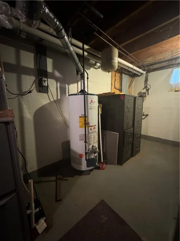 1324 East Main Street, Foster Town, Pennsylvania 1, Foster Town, Pennsylvania 16701, 2 Bedrooms Bedrooms, 5 Rooms Rooms,1 BathroomBathrooms,Residential,Closed,1324 East Main Street, Foster Town, Pennsylvania 1,R1615375