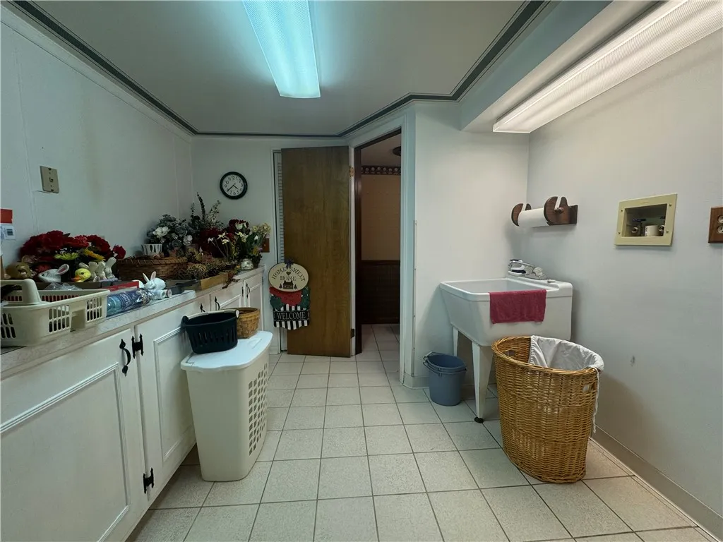 1324 East Main Street, Foster Town, Pennsylvania 1, Foster Town, Pennsylvania 16701, 2 Bedrooms Bedrooms, 5 Rooms Rooms,1 BathroomBathrooms,Residential,Closed,1324 East Main Street, Foster Town, Pennsylvania 1,R1615375