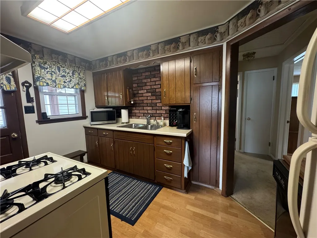 1324 East Main Street, Foster Town, Pennsylvania 1, Foster Town, Pennsylvania 16701, 2 Bedrooms Bedrooms, 5 Rooms Rooms,1 BathroomBathrooms,Residential,Closed,1324 East Main Street, Foster Town, Pennsylvania 1,R1615375