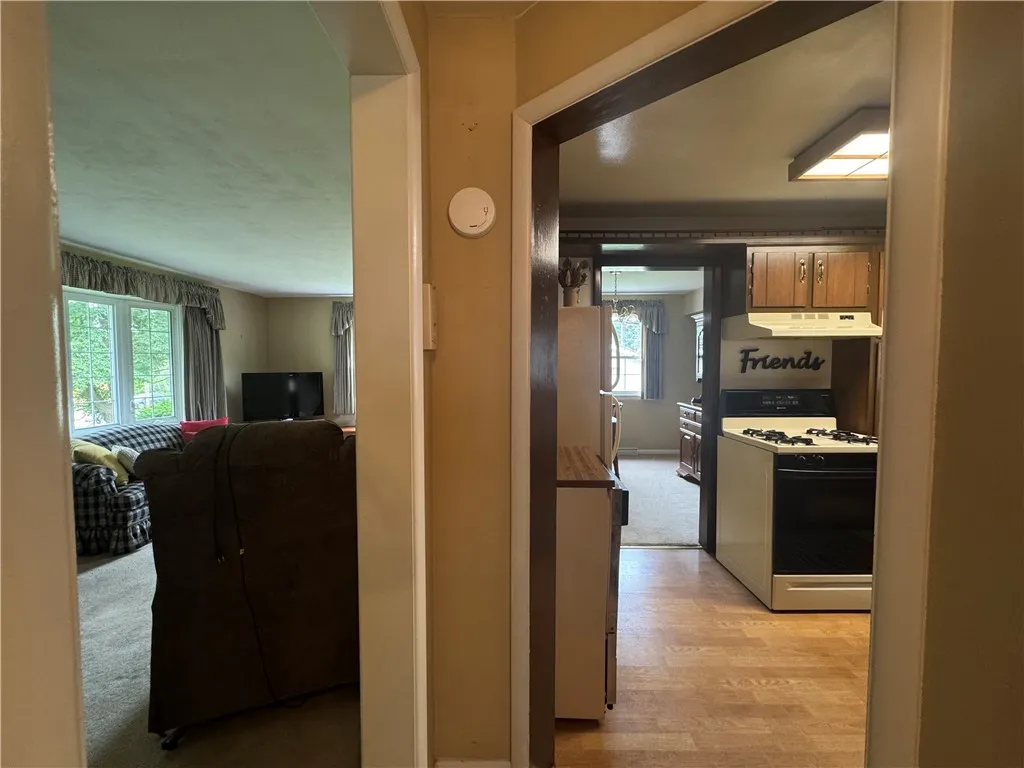 1324 East Main Street, Foster Town, Pennsylvania 1, Foster Town, Pennsylvania 16701, 2 Bedrooms Bedrooms, 5 Rooms Rooms,1 BathroomBathrooms,Residential,Closed,1324 East Main Street, Foster Town, Pennsylvania 1,R1615375