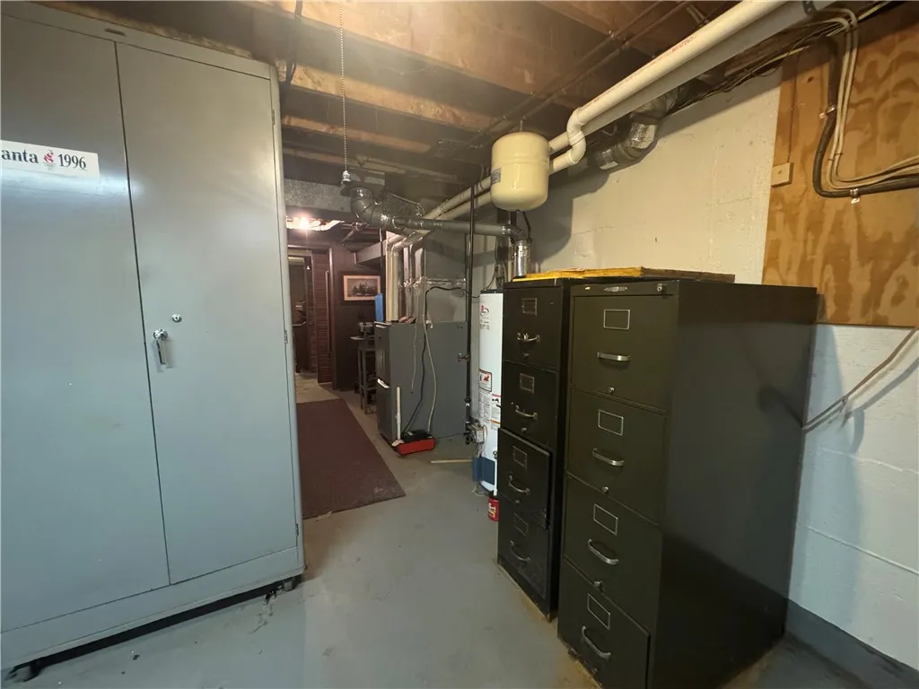 1324 East Main Street, Foster Town, Pennsylvania 1, Foster Town, Pennsylvania 16701, 2 Bedrooms Bedrooms, 5 Rooms Rooms,1 BathroomBathrooms,Residential,Closed,1324 East Main Street, Foster Town, Pennsylvania 1,R1615375