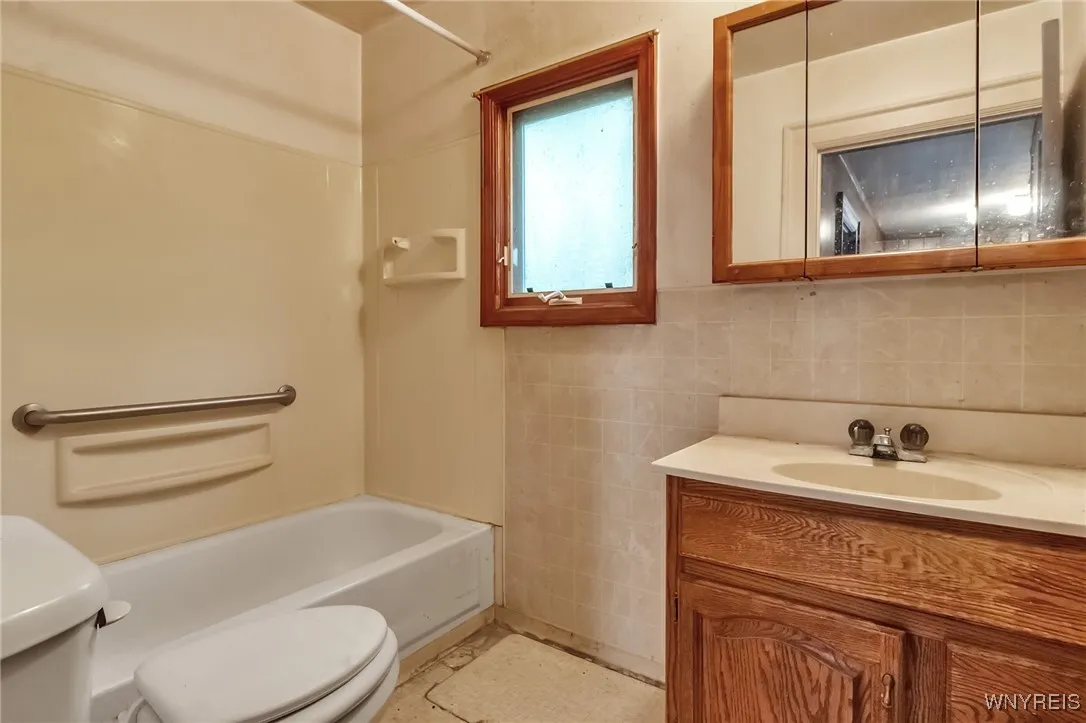 149 Parkview Avenue, Buffalo, New York 14210, Buffalo, New York 14210, 4 Bedrooms Bedrooms, 9 Rooms Rooms,2 BathroomsBathrooms,Residential,Closed,149 Parkview Avenue, Buffalo, New York 14210,0,B1619343 149 Parkview Avenue, Buffalo, New York 14210, Buffalo, New York 14210, 4 Bedrooms Bedrooms, 9 Rooms Rooms,2 BathroomsBathrooms,Residential,Closed,149 Parkview Avenue, Buffalo, New York 14210,0,B1619343