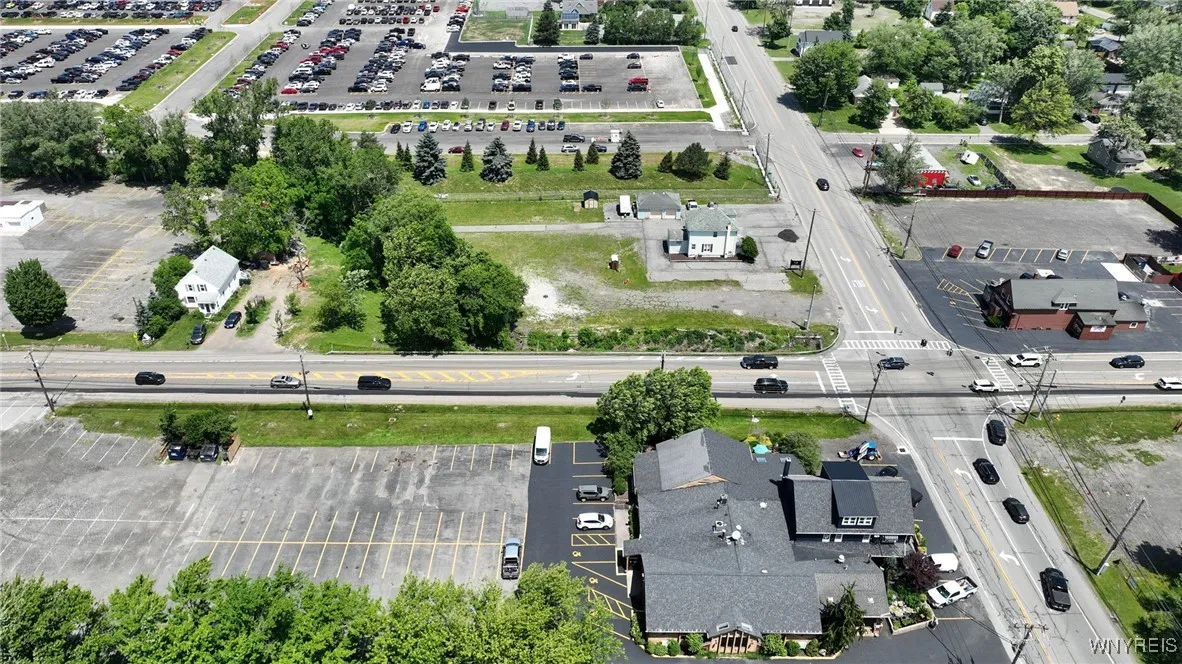 4270 Abbott Road, Orchard Park, New York 14127, Orchard Park, New York 14127, ,Commercial Sale,For Sale,4270 Abbott Road, Orchard Park, New York 14127,0,B1619369