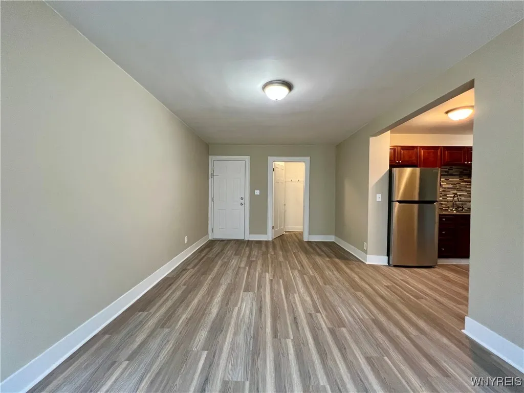 1225 Hertel Avenue 2, Buffalo, New York 14216, Buffalo, New York 14216, 1 Bedroom Bedrooms, 4 Rooms Rooms,1 BathroomBathrooms,Residential Lease,For Rent,1225 Hertel Avenue 2, Buffalo, New York 14216,0,B1618872