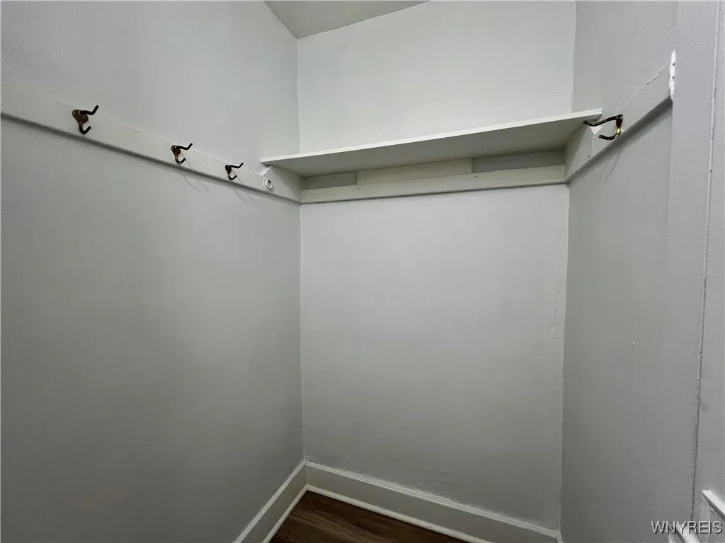 1225 Hertel Avenue 2, Buffalo, New York 14216, Buffalo, New York 14216, 1 Bedroom Bedrooms, 4 Rooms Rooms,1 BathroomBathrooms,Residential Lease,For Rent,1225 Hertel Avenue 2, Buffalo, New York 14216,0,B1618872