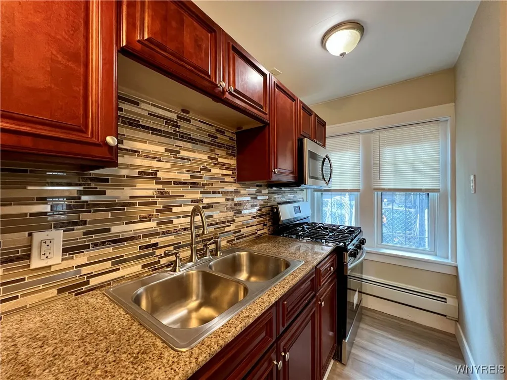 1225 Hertel Avenue 2, Buffalo, New York 14216, Buffalo, New York 14216, 1 Bedroom Bedrooms, 4 Rooms Rooms,1 BathroomBathrooms,Residential Lease,For Rent,1225 Hertel Avenue 2, Buffalo, New York 14216,0,B1618872