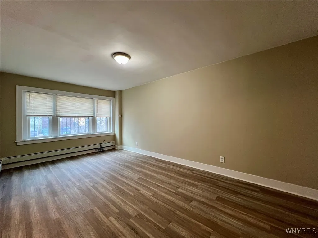 1225 Hertel Avenue 2, Buffalo, New York 14216, Buffalo, New York 14216, 1 Bedroom Bedrooms, 4 Rooms Rooms,1 BathroomBathrooms,Residential Lease,For Rent,1225 Hertel Avenue 2, Buffalo, New York 14216,0,B1618872