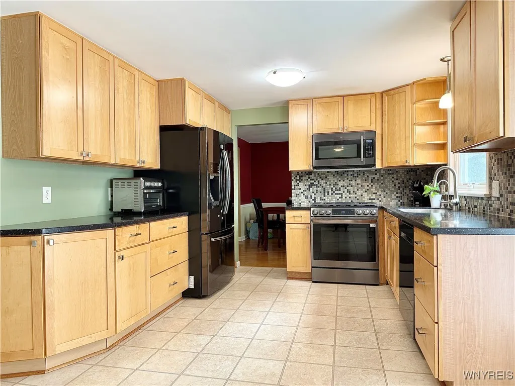 271 Culpepper Road, Amherst, New York 14221, Amherst, New York 14221, 5 Bedrooms Bedrooms, 9 Rooms Rooms,2 BathroomsBathrooms,Residential,For Sale,271 Culpepper Road, Amherst, New York 14221,B1619210