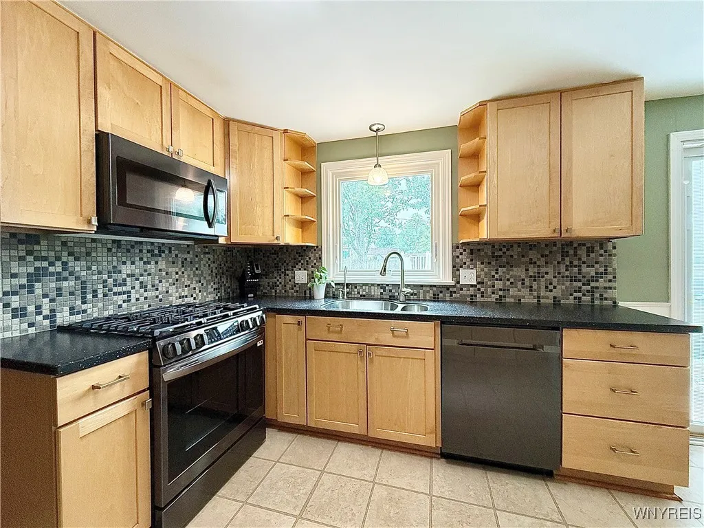 271 Culpepper Road, Amherst, New York 14221, Amherst, New York 14221, 5 Bedrooms Bedrooms, 9 Rooms Rooms,2 BathroomsBathrooms,Residential,For Sale,271 Culpepper Road, Amherst, New York 14221,B1619210