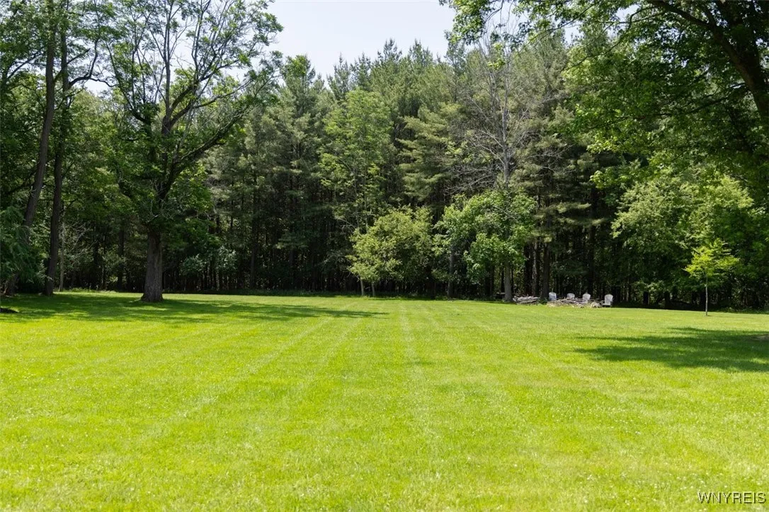 99 Gypsy Lane, Aurora, New York 14052, Aurora, New York 14052, 5 Bedrooms Bedrooms, 17 Rooms Rooms,4 BathroomsBathrooms,Residential,For Sale,99 Gypsy Lane, Aurora, New York 14052,B1617388