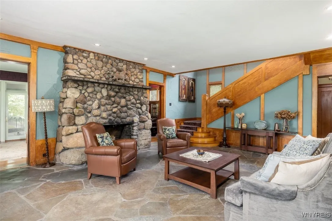 99 Gypsy Lane, Aurora, New York 14052, Aurora, New York 14052, 5 Bedrooms Bedrooms, 17 Rooms Rooms,4 BathroomsBathrooms,Residential,For Sale,99 Gypsy Lane, Aurora, New York 14052,B1617388