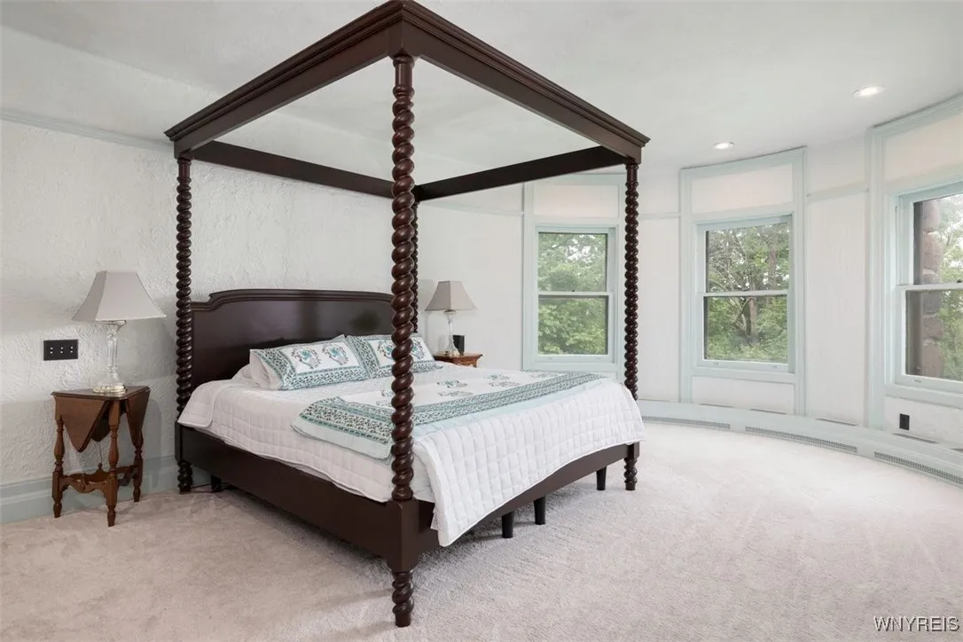99 Gypsy Lane, Aurora, New York 14052, Aurora, New York 14052, 5 Bedrooms Bedrooms, 17 Rooms Rooms,4 BathroomsBathrooms,Residential,For Sale,99 Gypsy Lane, Aurora, New York 14052,B1617388