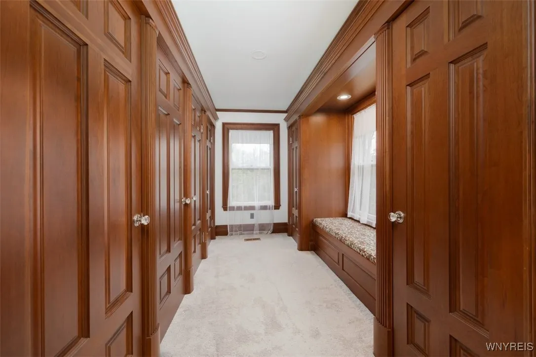 99 Gypsy Lane, Aurora, New York 14052, Aurora, New York 14052, 5 Bedrooms Bedrooms, 17 Rooms Rooms,4 BathroomsBathrooms,Residential,For Sale,99 Gypsy Lane, Aurora, New York 14052,B1617388