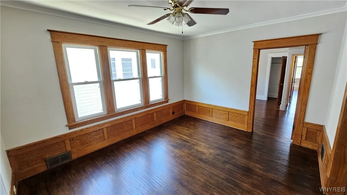 17 Tacoma Avenue, Buffalo, New York 14216, Buffalo, New York 14216, 3 Bedrooms Bedrooms, 6 Rooms Rooms,1 BathroomBathrooms,Residential Lease,For Rent,17 Tacoma Avenue, Buffalo, New York 14216,B1619527