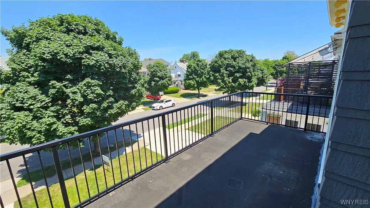 17 Tacoma Avenue, Buffalo, New York 14216, Buffalo, New York 14216, 3 Bedrooms Bedrooms, 6 Rooms Rooms,1 BathroomBathrooms,Residential Lease,For Rent,17 Tacoma Avenue, Buffalo, New York 14216,B1619527