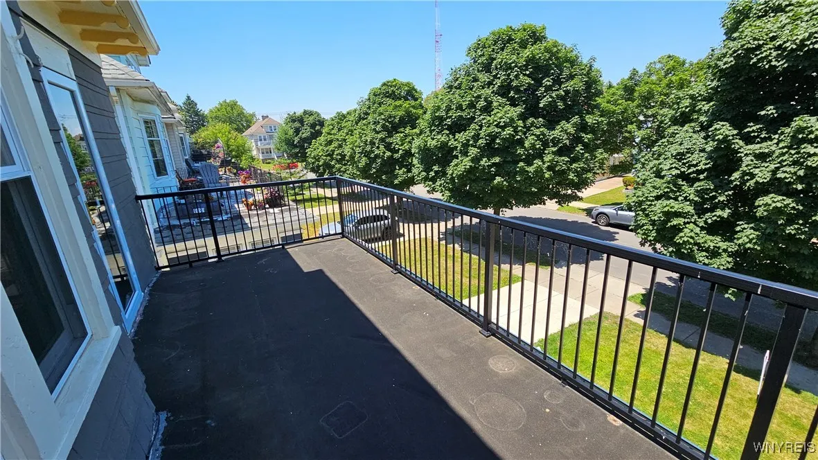 17 Tacoma Avenue, Buffalo, New York 14216, Buffalo, New York 14216, 3 Bedrooms Bedrooms, 6 Rooms Rooms,1 BathroomBathrooms,Residential Lease,For Rent,17 Tacoma Avenue, Buffalo, New York 14216,B1619527