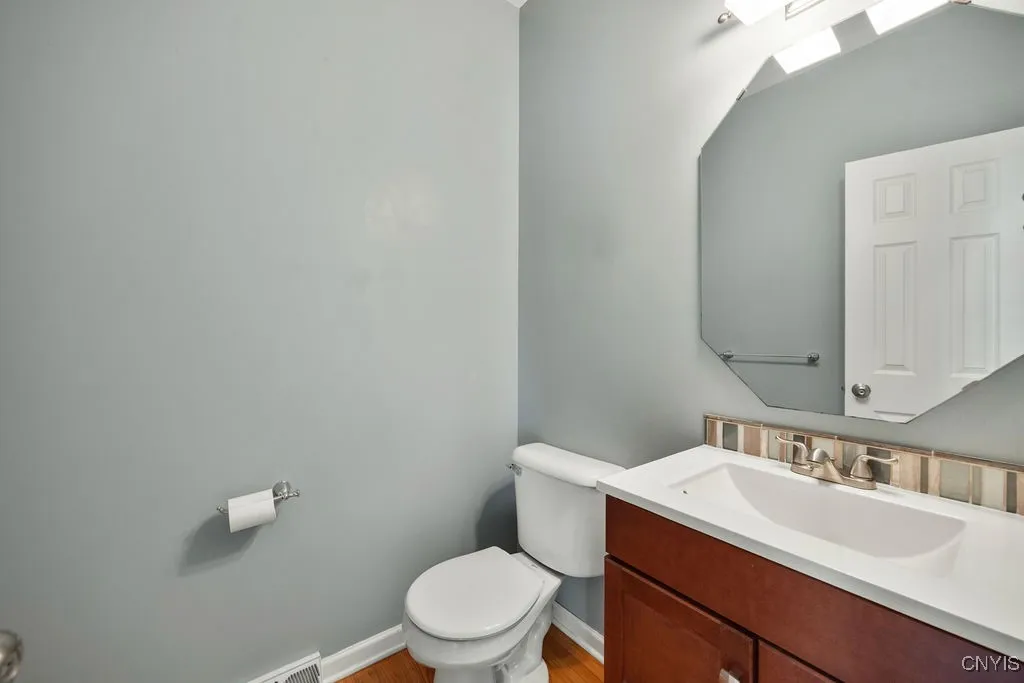5030 Yellow Wood Parkway, Dewitt, New York 13078, De Witt, New York 13078, 3 Bedrooms Bedrooms, 8 Rooms Rooms,2 BathroomsBathrooms,Residential,Closed,5030 Yellow Wood Parkway, Dewitt, New York 13078,0,S1617509
