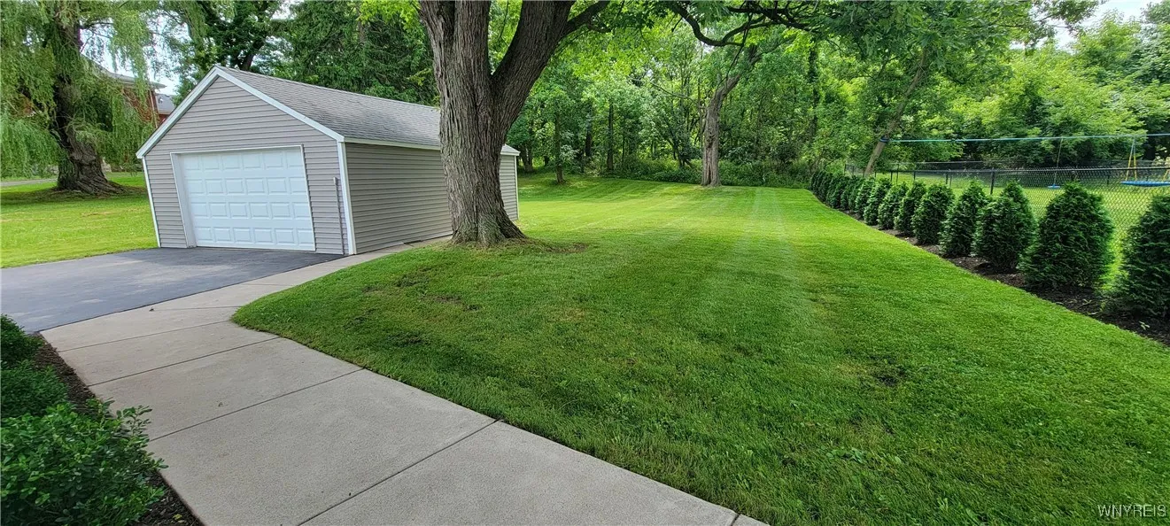 715 Market Street, Lockport City, New York 14094, Lockport City, New York 14094, 3 Bedrooms Bedrooms, 7 Rooms Rooms,2 BathroomsBathrooms,Residential,Closed,715 Market Street, Lockport City, New York 14094,0,B1619151