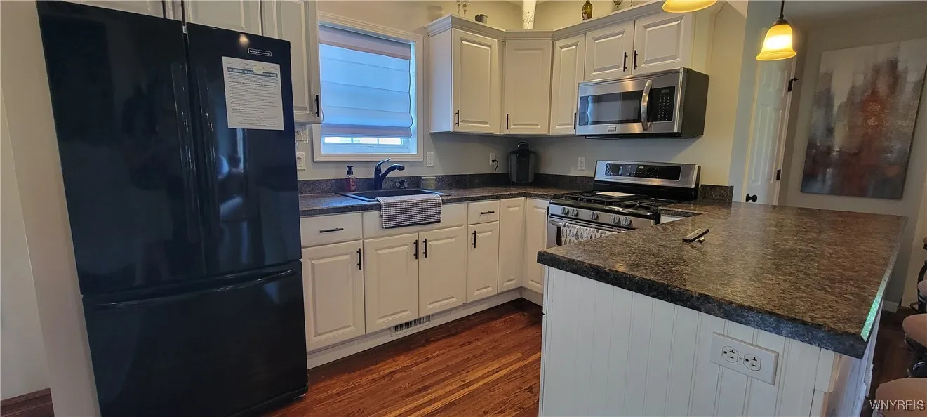 715 Market Street, Lockport City, New York 14094, Lockport City, New York 14094, 3 Bedrooms Bedrooms, 7 Rooms Rooms,2 BathroomsBathrooms,Residential,Closed,715 Market Street, Lockport City, New York 14094,0,B1619151