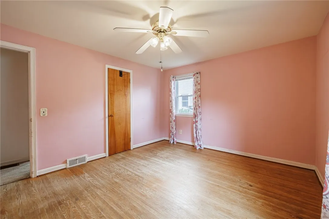 325 Cravenwood Avenue, Greece, New York 14616, Greece, New York 14616, 3 Bedrooms Bedrooms, 6 Rooms Rooms,1 BathroomBathrooms,Residential,Closed,325 Cravenwood Avenue, Greece, New York 14616,0,R1618854