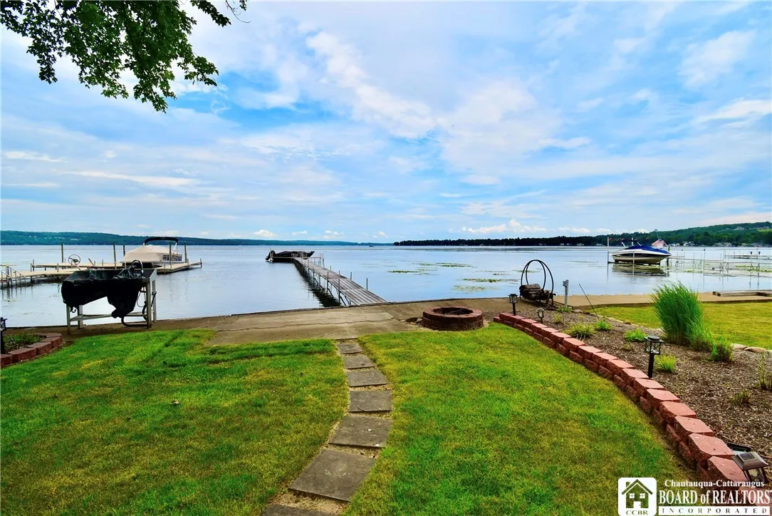 2420 Lakeside Drive, Busti, New York 14710, Busti, New York 14710, 3 Bedrooms Bedrooms, 5 Rooms Rooms,2 BathroomsBathrooms,Residential,For Sale,2420 Lakeside Drive, Busti, New York 14710,R1619069