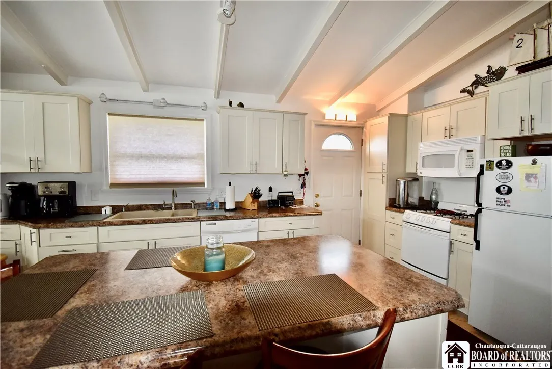 2420 Lakeside Drive, Busti, New York 14710, Busti, New York 14710, 3 Bedrooms Bedrooms, 5 Rooms Rooms,2 BathroomsBathrooms,Residential,For Sale,2420 Lakeside Drive, Busti, New York 14710,R1619069