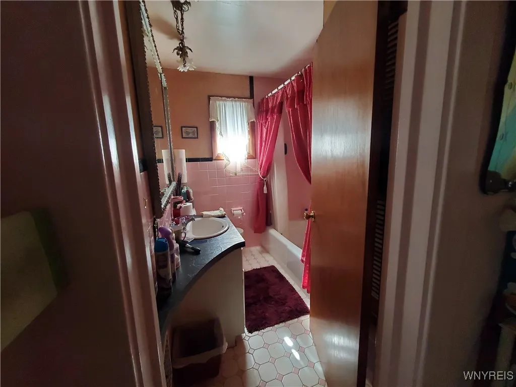 181 Palmer Avenue, Tonawanda, New York 14217, Tonawanda, New York 14217, 3 Bedrooms Bedrooms, 7 Rooms Rooms,2 BathroomsBathrooms,Residential,For Sale,181 Palmer Avenue, Tonawanda, New York 14217,B1619596