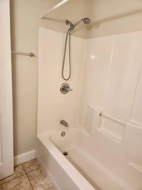 68 West Market Street Upper, Corning City, New Yor, Corning City, New York 14830, 2 Bedrooms Bedrooms, 4 Rooms Rooms,2 BathroomsBathrooms,Residential Lease,For Rent,68 West Market Street Upper, Corning City, New Yor,R1619689