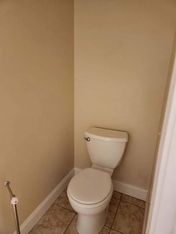 68 West Market Street Upper, Corning City, New Yor, Corning City, New York 14830, 2 Bedrooms Bedrooms, 4 Rooms Rooms,2 BathroomsBathrooms,Residential Lease,For Rent,68 West Market Street Upper, Corning City, New Yor,R1619689