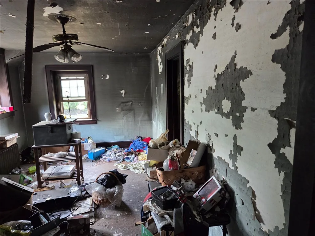2112 Lake Avenue, Rochester, New York 14615, Rochester, New York 14615, 3 Bedrooms Bedrooms, 6 Rooms Rooms,2 BathroomsBathrooms,Residential,For Sale,2112 Lake Avenue, Rochester, New York 14615,R1619706