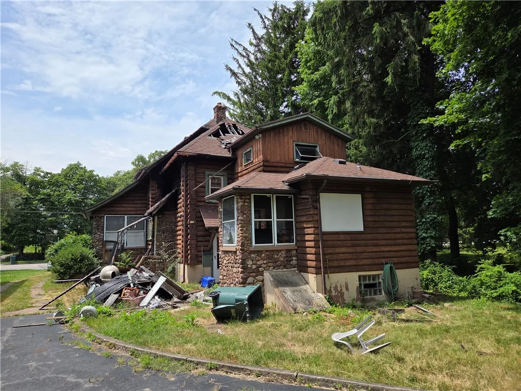 2112 Lake Avenue, Rochester, New York 14615, Rochester, New York 14615, 3 Bedrooms Bedrooms, 6 Rooms Rooms,2 BathroomsBathrooms,Residential,For Sale,2112 Lake Avenue, Rochester, New York 14615,R1619706