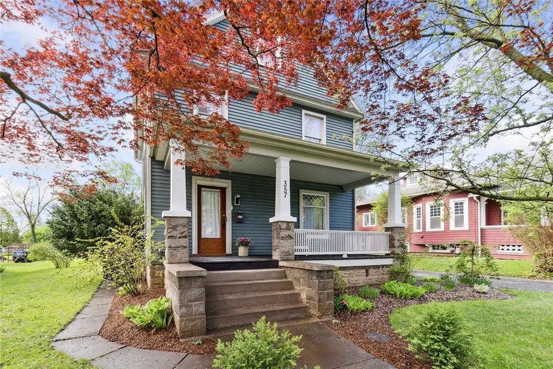 357 Washington Street, Geneva City, New York 14456, Geneva City, New York 14456, 5 Bedrooms Bedrooms, 12 Rooms Rooms,2 BathroomsBathrooms,Residential,For Sale,357 Washington Street, Geneva City, New York 14456,R1619694